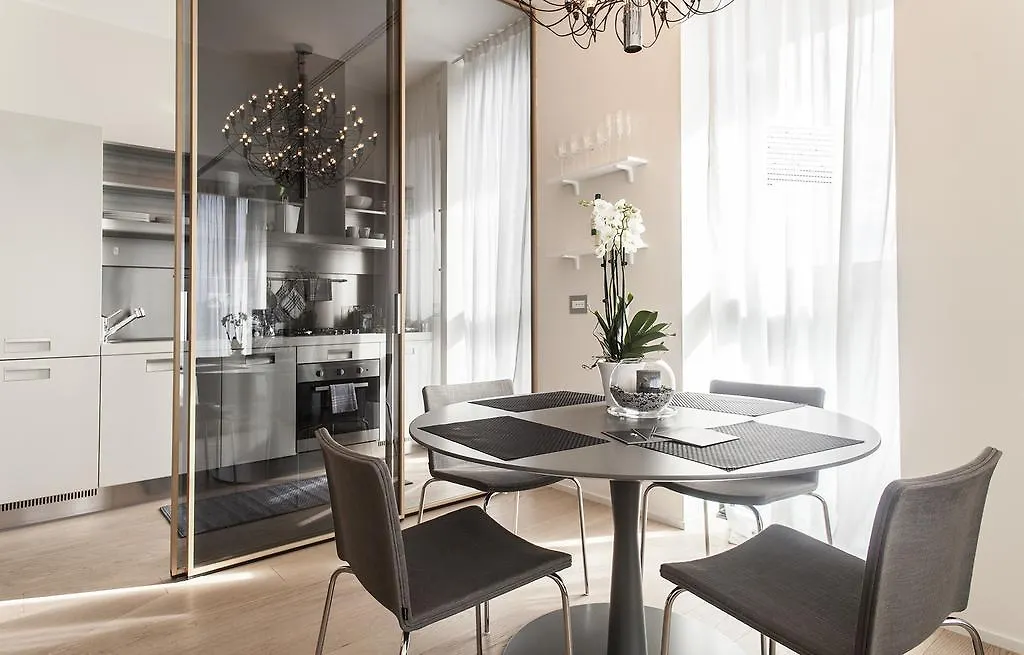 Hemeras Boutique Homes - Design Flats Near The City Center Milano 0*,  Italien