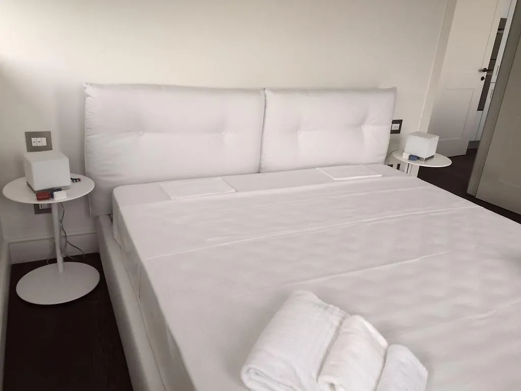 Hemeras Boutique Homes - Design Flats Near The City Center Milano