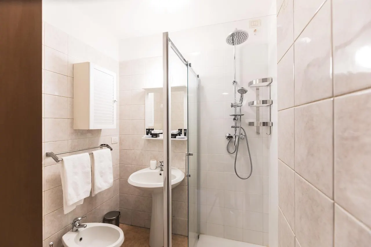 Hemeras Boutique Homes - Design Flats Near The City Center Milano 0*,  Italien