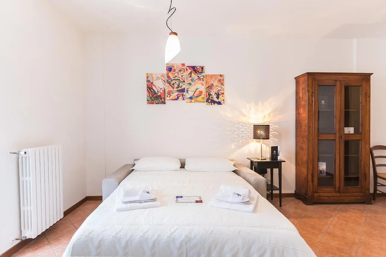 Hemeras Boutique Homes - Design Flats Near The City Center Milano 0*,  Italien