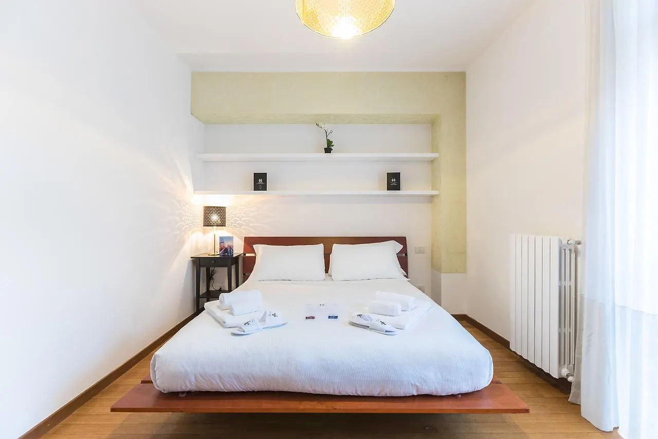 Lägenhet Hemeras Boutique Homes - Design Flats Near The City Center Milano Italien